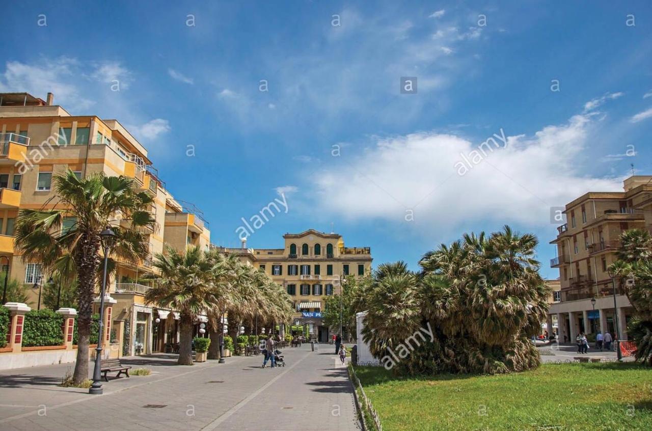 Domus Lido Villa Lido di Ostia Bagian luar foto