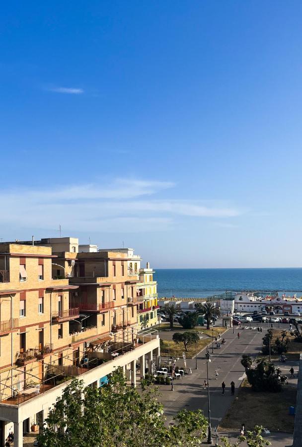 Domus Lido Villa Lido di Ostia Bagian luar foto